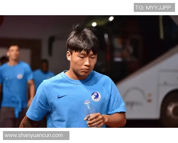 大连人足球俱乐部明星球员盘点及未来发展展望