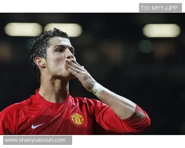 白话解析足球球星背后的故事与成长历程:从青涩少年到世界巨星的蜕变 白话解析足球球星背后的故事与成长历程:从青涩少年到世界巨星的蜕变