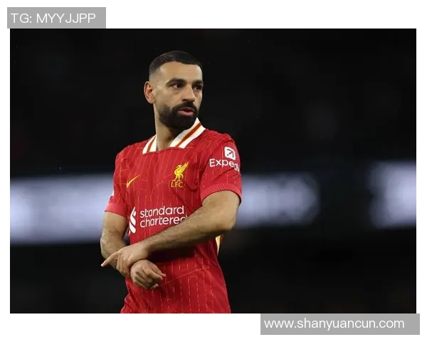 足球史上最具传奇色彩的老球星是谁他的伟大成就至今无人超越